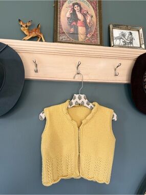 Hand Knit sweater Vest sz XS / S